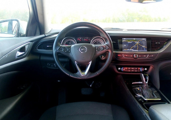 Opel Insignia cena 49999 przebieg: 217000, rok produkcji 2017 z Radków małe 407